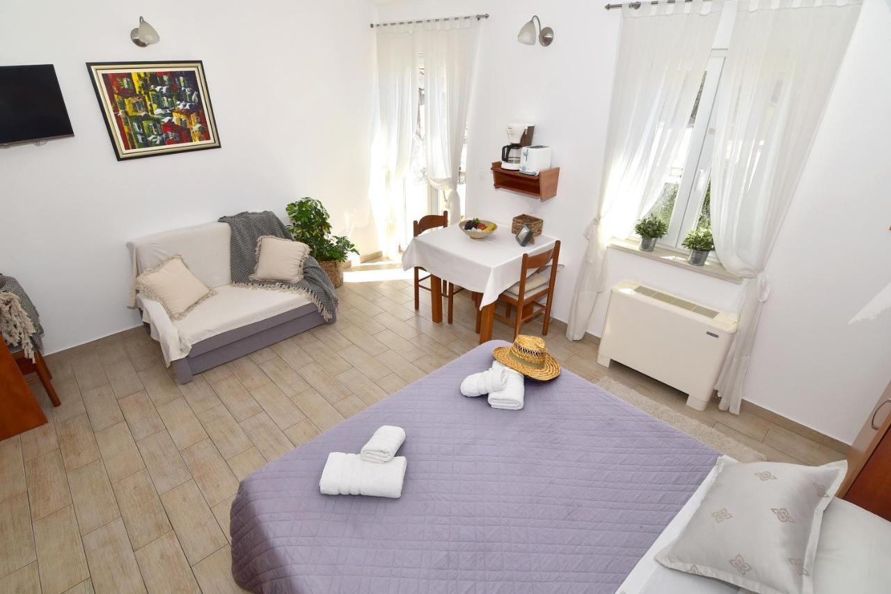 Old Town Studio Apartments Makarska Esterno foto