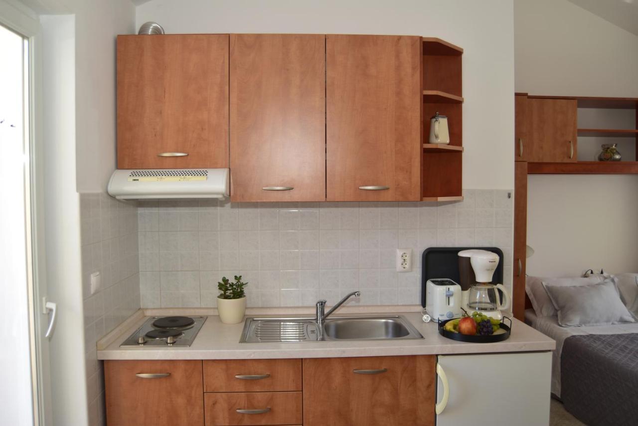 Old Town Studio Apartments Makarska Esterno foto