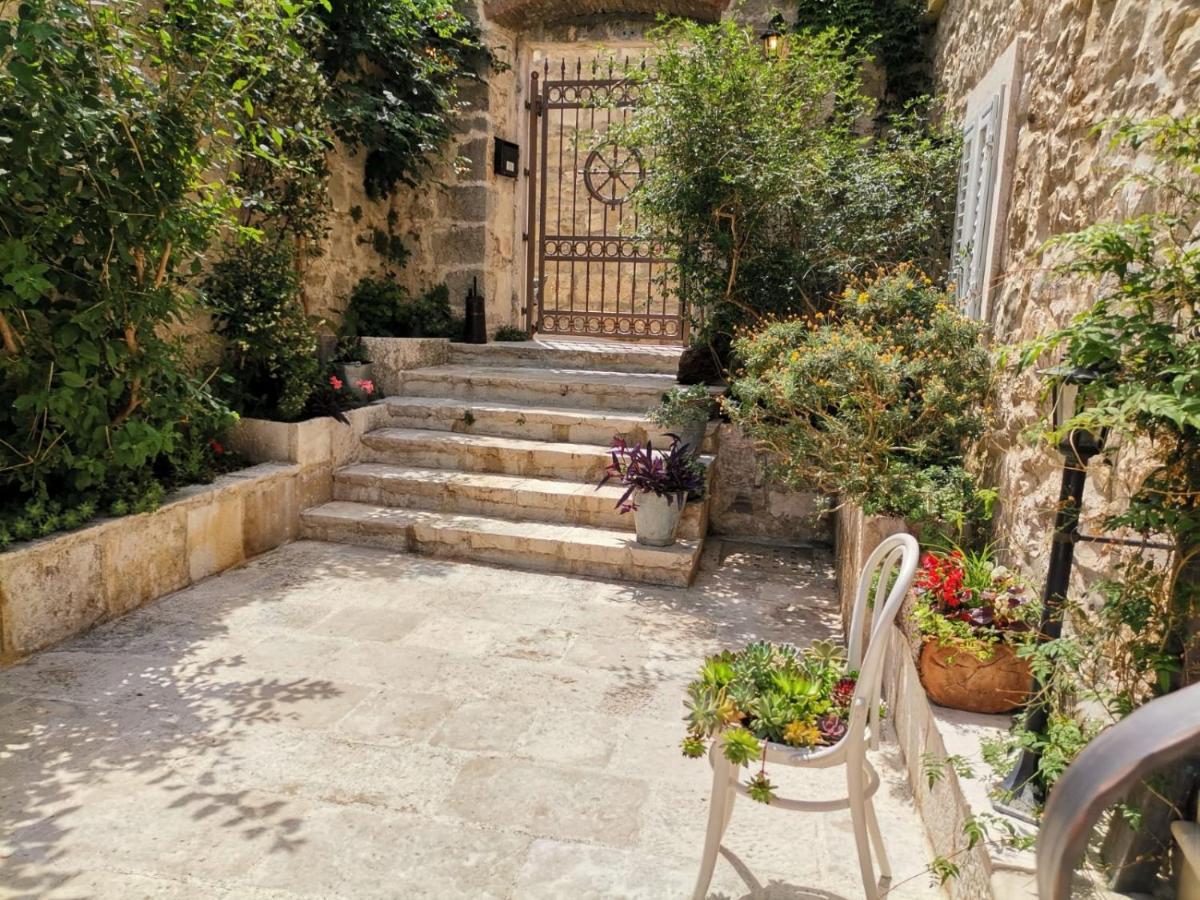 Old Town Studio Apartments Makarska Esterno foto