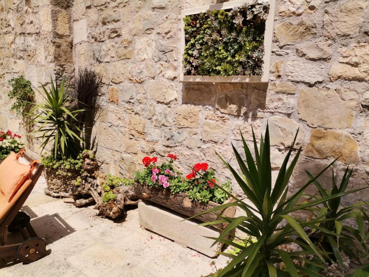 Old Town Studio Apartments Makarska Esterno foto