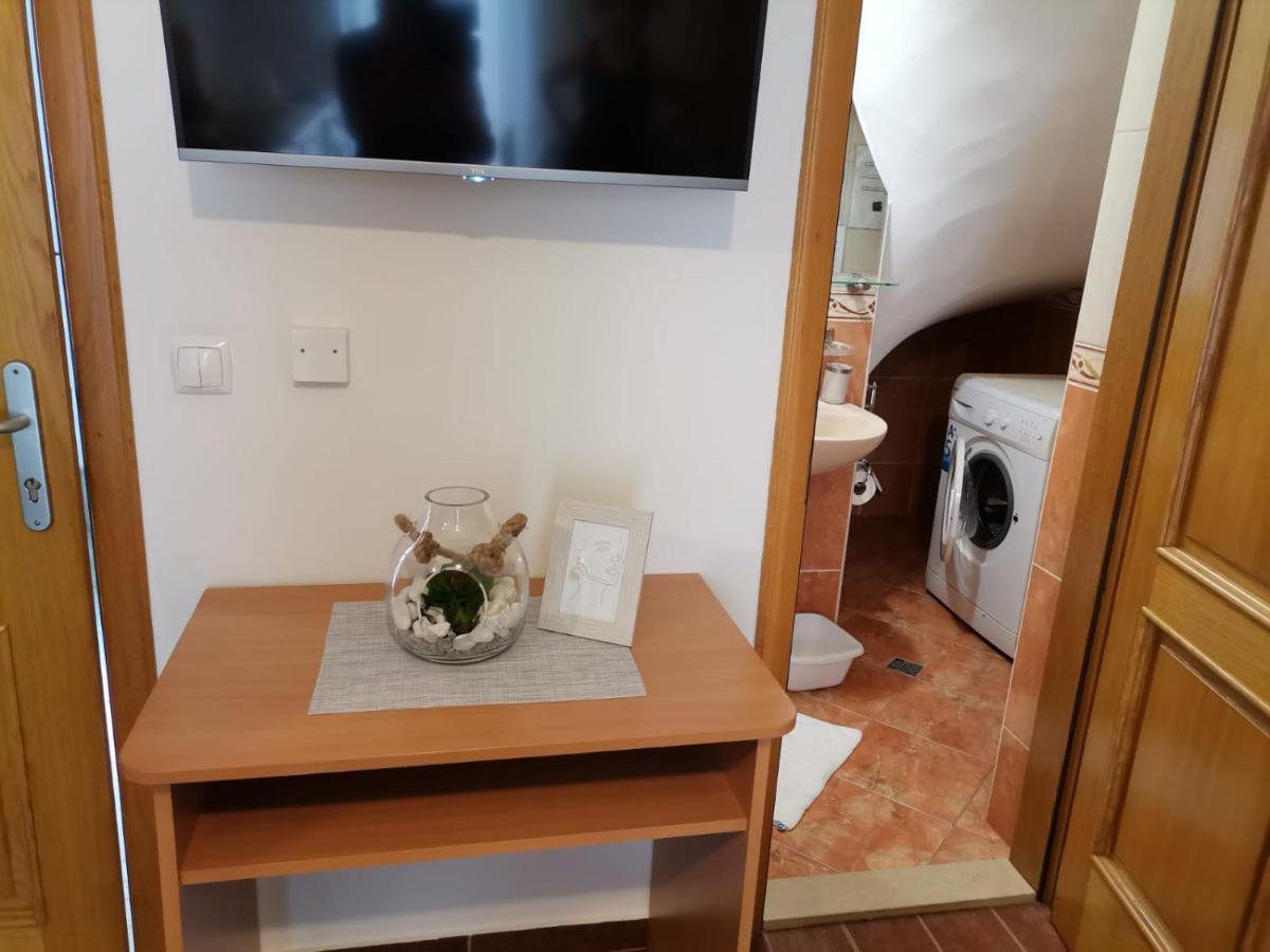 Old Town Studio Apartments Makarska Esterno foto